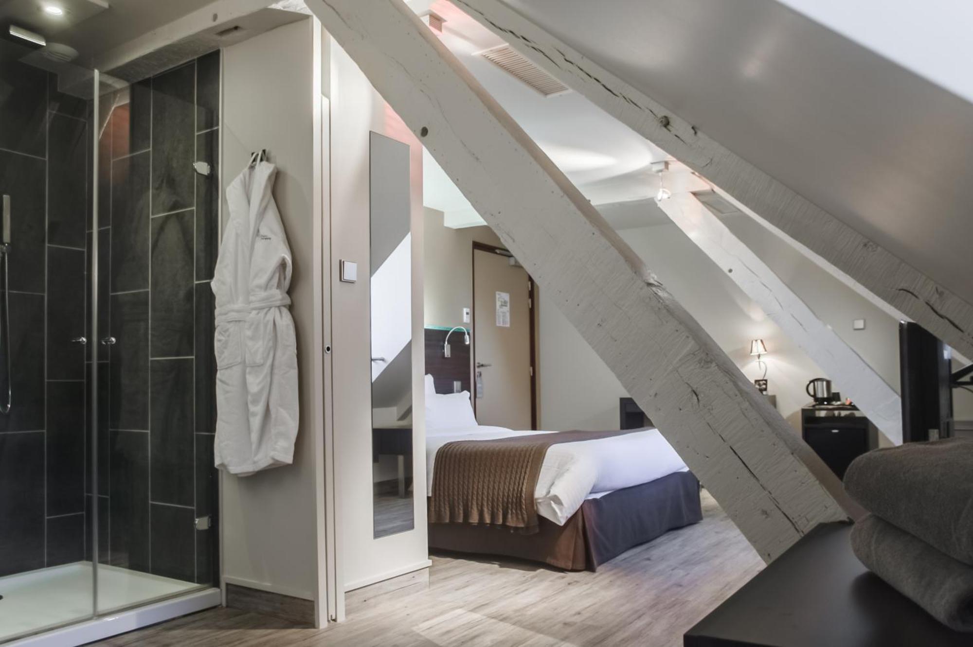 Chateau De Champlong Table Hotel **** Golf & Spa Villerest  Esterno foto