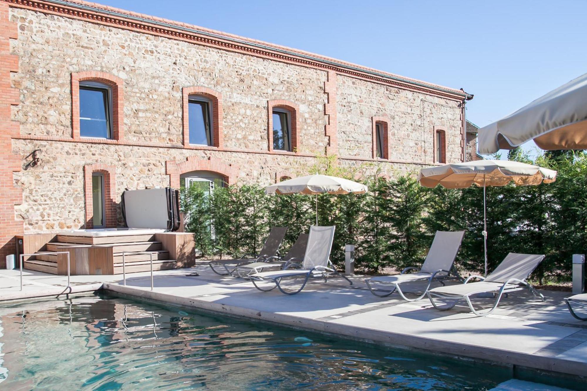 Chateau De Champlong Table Hotel **** Golf & Spa Villerest  Esterno foto