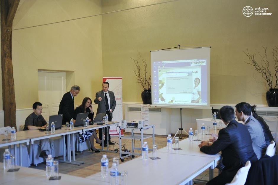 Chateau De Champlong Table Hotel **** Golf & Spa Villerest  Servizi foto
